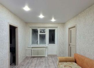 Продается 2-ком. квартира, 41.8 м2, Заинск, улица Рафикова, 2