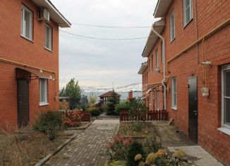 Продам таунхаус, 96 м2, деревня Якты-Куль, улица Минигали Шаймуратова, 30