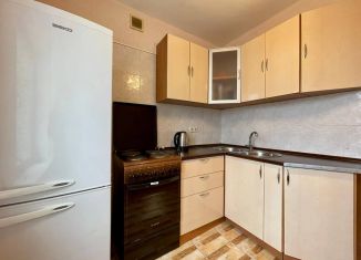 Аренда 1-комнатной квартиры, 40 м2, Иркутск, улица Мира, 100