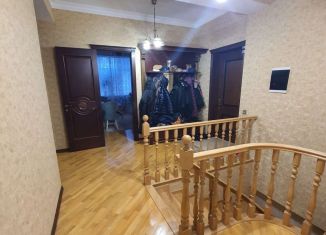 Продажа многокомнатной квартиры, 220 м2, Махачкала, Институтская улица, 36, Кировский район