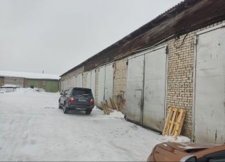 Сдаю гараж, 30 м2, Усть-Илимск, проспект Мира