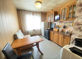 Сдам 3-комнатную квартиру, 64 м2, Омская область, улица Дианова, 3