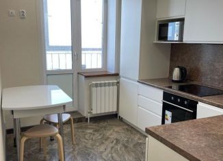 Продам 2-комнатную квартиру, 42.4 м2, деревня Куюки, ЖК Новые Куюки, Молодёжная улица, 21