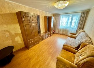 Продается трехкомнатная квартира, 70 м2, Феодосия, улица Челнокова, 64