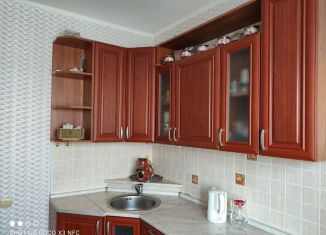 Сдается 2-комнатная квартира, 53 м2, Кемеровская область, улица Кирова