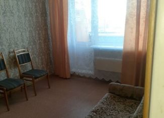 Продажа 2-комнатной квартиры, 58.6 м2, Луга, проспект Володарского, 26
