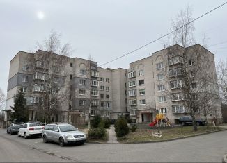Продажа двухкомнатной квартиры, 53.9 м2, Калининград, улица Александра Суворова, 25Б