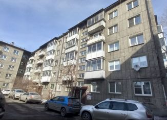 Продается двухкомнатная квартира, 60.3 м2, Иркутская область, улица Халтурина, 4