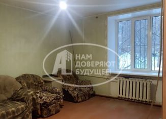 Продается 1-комнатная квартира, 34.8 м2, Глазов, улица Революции, 25