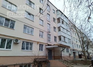 Продаю однокомнатную квартиру, 34 м2, Ставрополь, улица Доваторцев, 27, Промышленный район