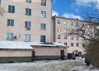 Продается 2-комнатная квартира, 42 м2, Новосибирск, Трудовая улица, 7, метро Красный проспект