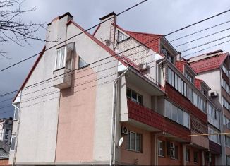 Трехкомнатная квартира на продажу, 100.8 м2, Ставрополь, улица Дзержинского, 41