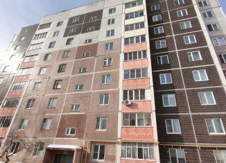 Продается двухкомнатная квартира, 55 м2, Новочебоксарск, улица Воинов-Интернационалистов, 41