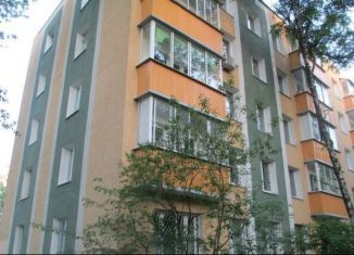 Сдается двухкомнатная квартира, 45 м2, Москва, улица Юных Ленинцев, 77к1, метро Окская