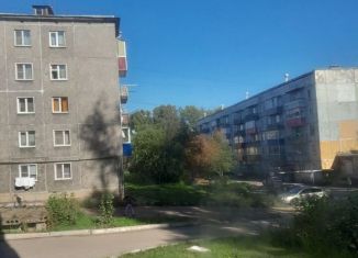 Сдается двухкомнатная квартира, 56 м2, Киселёвск, улица Новостройка, 13А