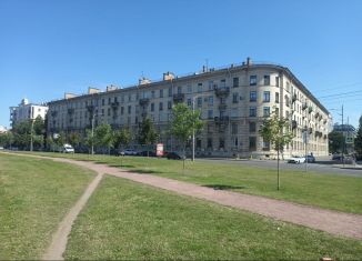 Продается 2-комнатная квартира, 53.7 м2, Санкт-Петербург, набережная Адмирала Лазарева, 20, набережная Адмирала Лазарева