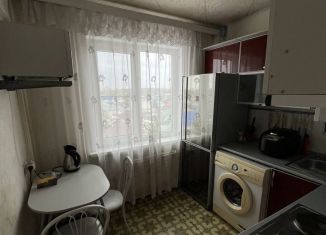 Сдам двухкомнатную квартиру, 55 м2, Рубцовск, Пролетарская улица, 395