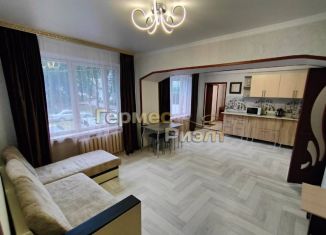 Продаю 3-комнатную квартиру, 78 м2, Ставропольский край, улица Маркова, 65