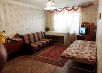 Сдам 2-комнатную квартиру, 48.5 м2, Санкт-Петербург, проспект Славы, 4, муниципальный округ Купчино