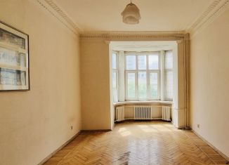 Продается четырехкомнатная квартира, 110 м2, Москва, Ленинградский проспект, 9