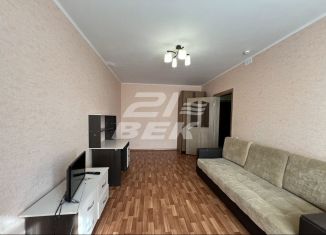 Продается 1-ком. квартира, 37.5 м2, Курск, проспект Вячеслава Клыкова, 64