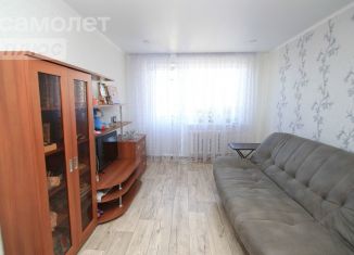 Продается 2-комнатная квартира, 43.5 м2, Альметьевск, улица Гафиатуллина, 19
