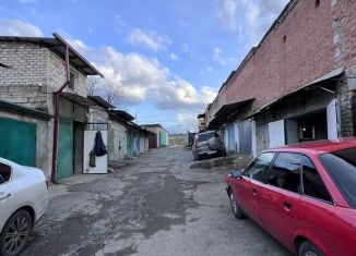 Гараж на продажу, 21 м2, Владикавказ, 34-й микрорайон, улица Гадиева, 64