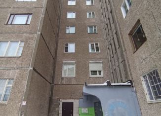Двухкомнатная квартира на продажу, 55.8 м2, Мурманск, Первомайский округ, Кольский проспект, 11
