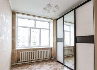 Продается трехкомнатная квартира, 65.2 м2, Тюмень, улица Кузнецова, 16, Калининский округ