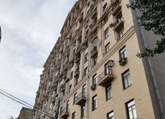 Сдам двухкомнатную квартиру, 55.6 м2, Москва, Газетный переулок, 13, метро Охотный Ряд