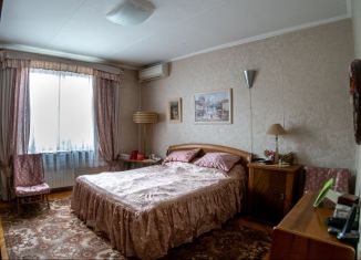 Продается 3-комнатная квартира, 81 м2, Москва, метро Фрунзенская, 3-я Фрунзенская улица, 10