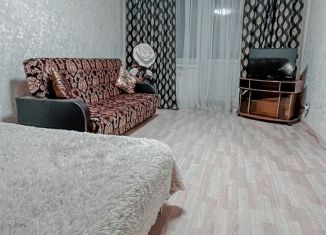 Сдается в аренду однокомнатная квартира, 36 м2, посёлок городского типа Медведево, улица Логинова, 8