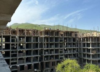 Продажа 3-ком. квартиры, 95 м2, Дагестан, проспект Амет-Хана Султана, 344
