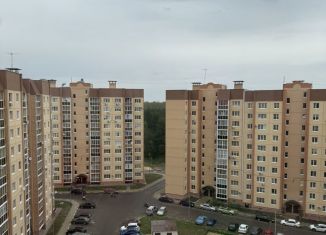 Сдам двухкомнатную квартиру, 56 м2, Воронежская область, улица Курчатова, 36