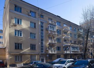 Продается четырехкомнатная квартира, 80 м2, Москва, Капельский переулок, 13