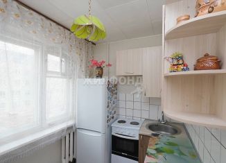Продам 2-комнатную квартиру, 42.9 м2, Новосибирск, Степная улица, 54