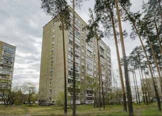 Продажа 2-комнатной квартиры, 48 м2, Екатеринбург, Волгоградская улица, 200