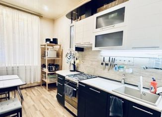 Продажа 3-комнатной квартиры, 77.5 м2, Мурманск, проспект Ленина