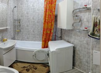 Сдается 1-ком. квартира, 34 м2, Новосибирск, Плющихинская улица, 9