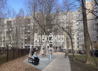 Сдаю 2-ком. квартиру, 45 м2, Санкт-Петербург, улица Руставели, 52