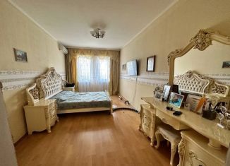 Трехкомнатная квартира на продажу, 103 м2, Туапсе, улица Калараша, 46