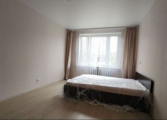 Однокомнатная квартира на продажу, 33 м2, Лобня, Силикатная улица, 4к2