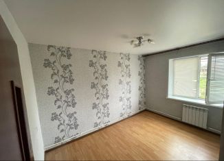 Продаю трехкомнатную квартиру, 57.1 м2, Калмыкия, улица Победы, 27А