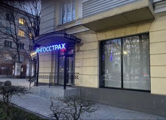 Продаю торговую площадь, 69.6 м2, Тула, проспект Ленина, 64