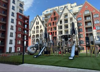 Трехкомнатная квартира на продажу, 106 м2, Калининград