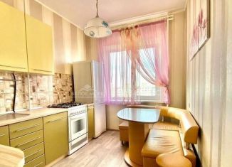 Продам 3-ком. квартиру, 63 м2, Архангельск, Ленинградский проспект, 356к3, округ Варавино-Фактория