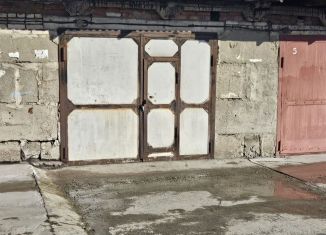 Продаю гараж, 28 м2, Северск, Центральный проезд, 2с7/74/2