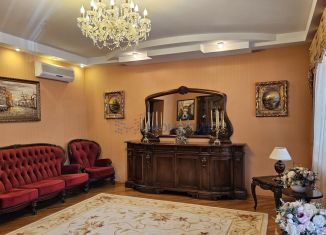 Продам трехкомнатную квартиру, 110 м2, Нижегородская область, Студёная улица, 58