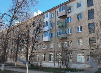 Продам 1-ком. квартиру, 32 м2, Новомосковск, улица Бережного, 5