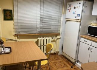 Двухкомнатная квартира в аренду, 50 м2, Новороссийск, проспект Дзержинского, 174